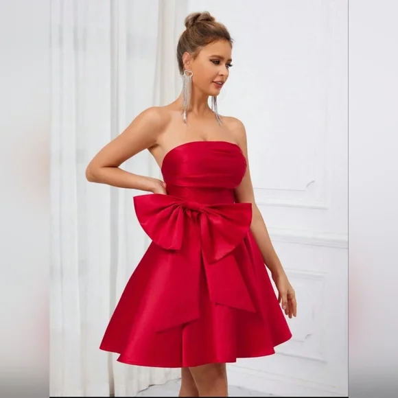 Shein Belle [S] Well-Fitted Wedding Dress - Picture 4 of 9